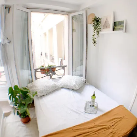 Green Cozy Studio Au Coeur De Paris Extérieur photo